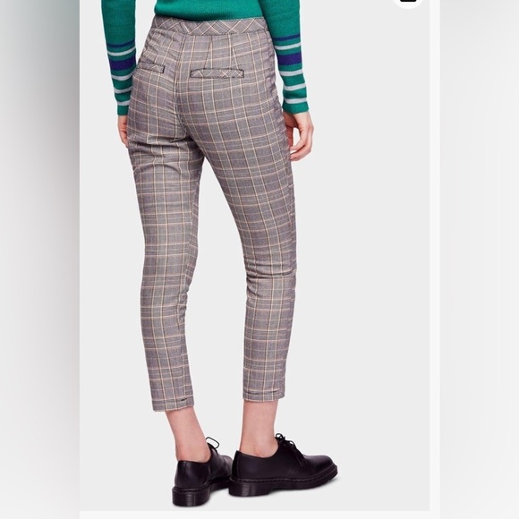 Free People Womens Tailored Plaid Short Pants cropped ankle  size 6 - Picture 5 of 13